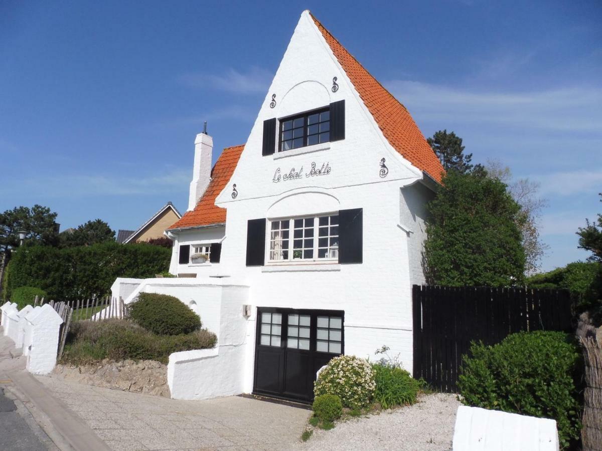 Charme Villa Le Chat Botte Koksijde Bagian luar foto